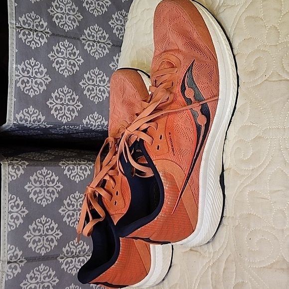 Saucony Freedom 5 Running Shoes Red W10 - Picture 2 of 10